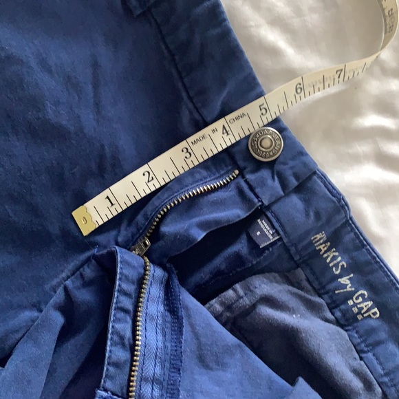 GAP SHORTS - Picture 6 of 7